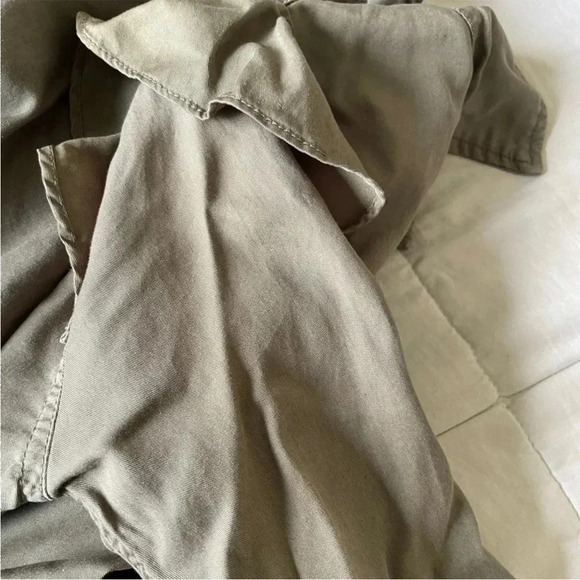 Pam & Gela ruffle army shirt in Loden - Picture 10 of 14